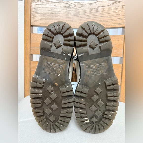 Dr. Martens Jadon Smooth Leather Platform Boots women size 7 - Picture 6 of 10